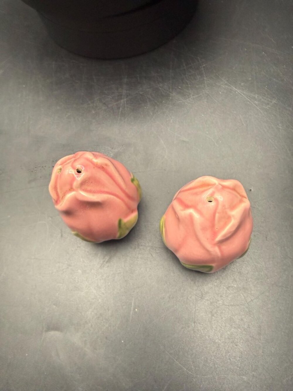 Desert Rose Salt N Pepper Rosebuds - Picture 2 of 5
